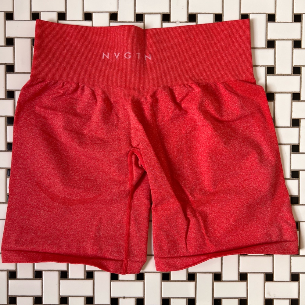 NVGTN shorts, seamless size medium